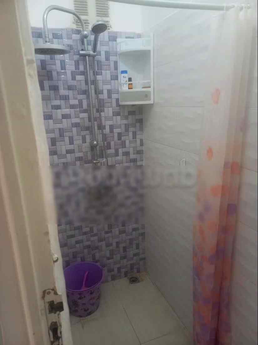 Location d'un appartement à Agdal. 
1 chambre. 
Porte blindée, salon marocain - Photo 6