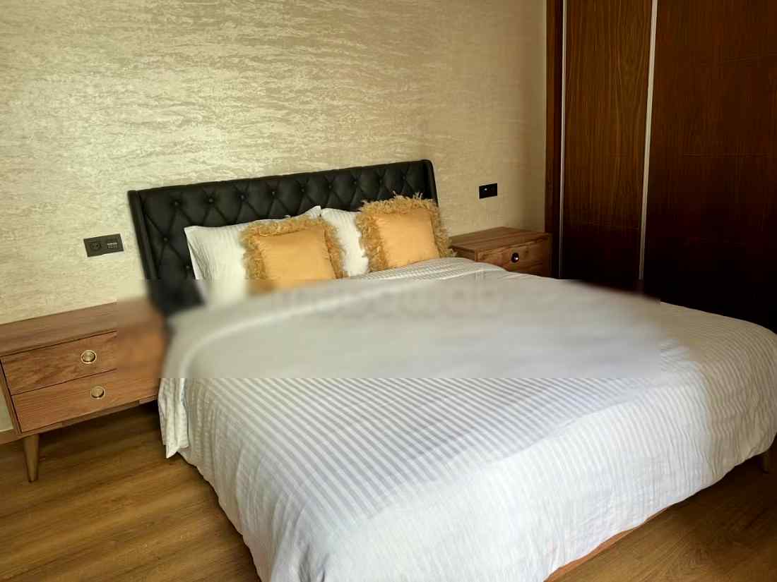 Location saisonnière à Founti. Résidence à 300 mètres de la plage 1 chambre. Places de stationnement et terrasse - Photo 9