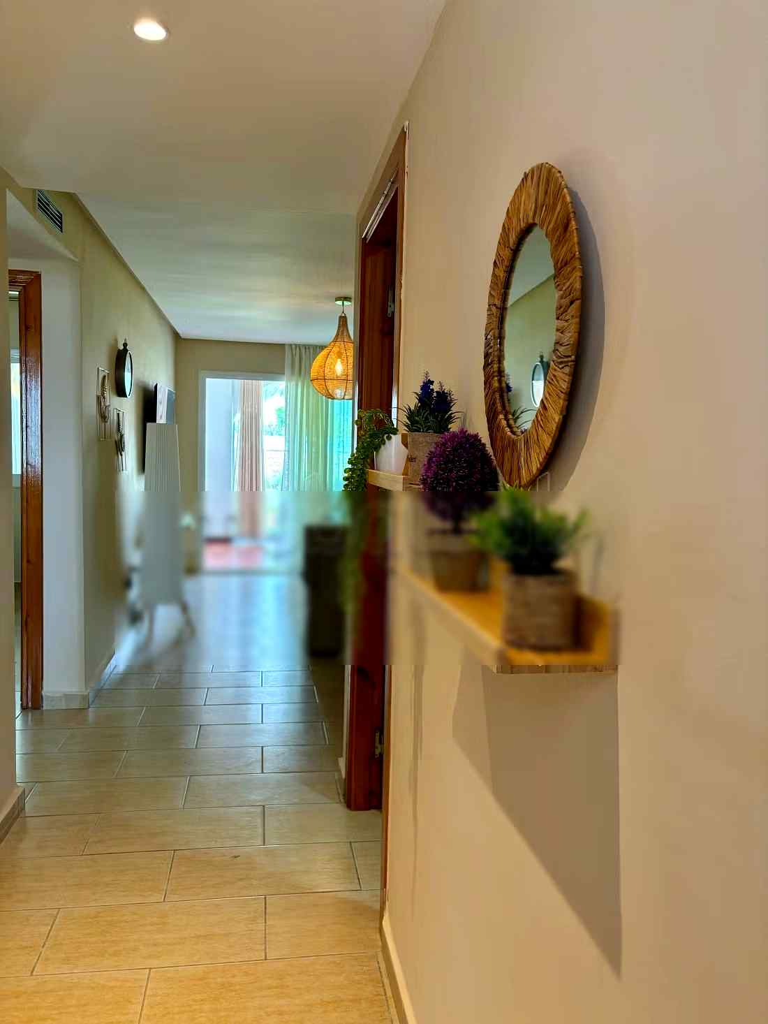 Location d'un appartement à Cabo Negro. Surface de 150 m². Belle terrasse et jardin - Photo 6
