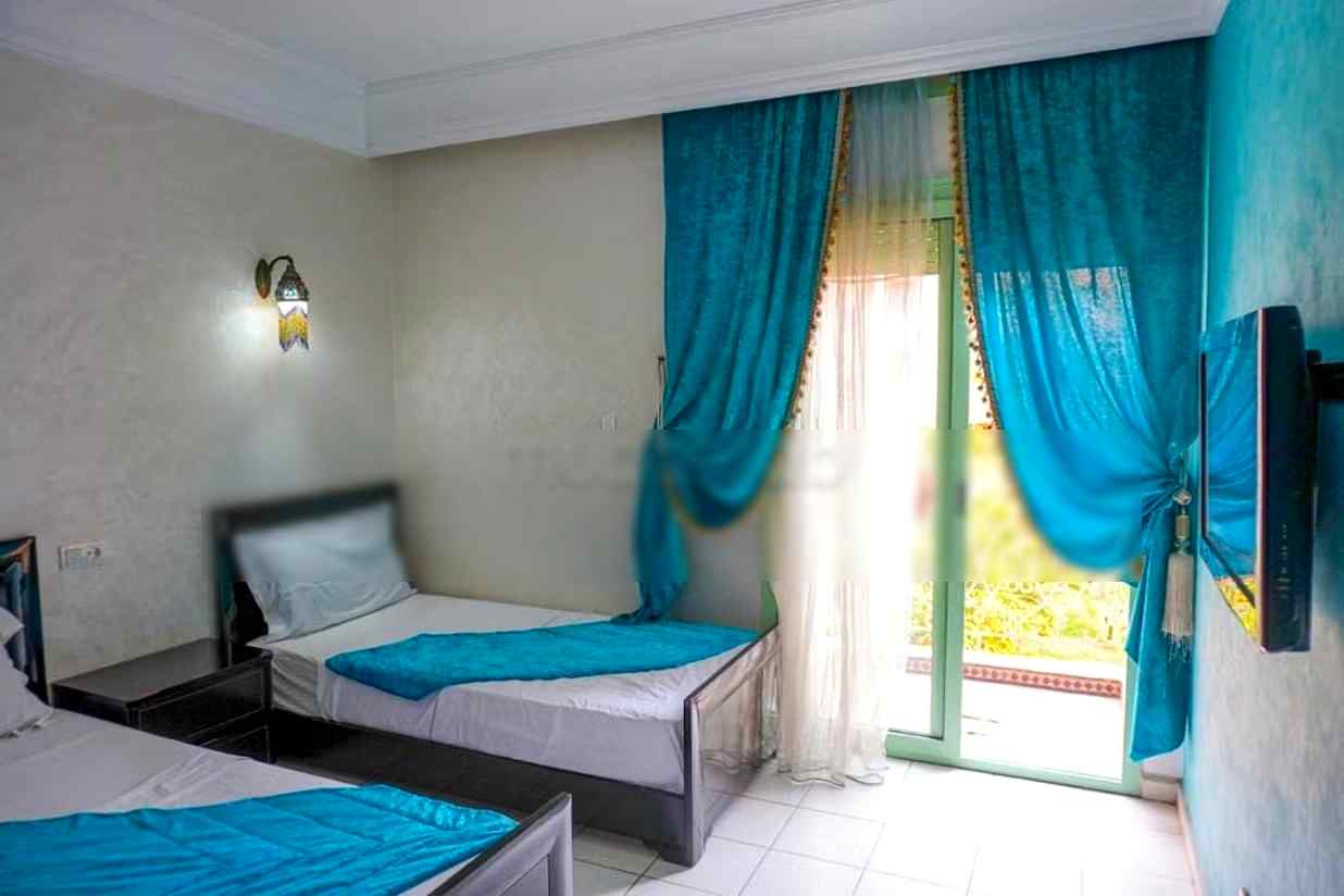 Appart de Deux Chambres à l'Hivernage avec piscine - Photo 25