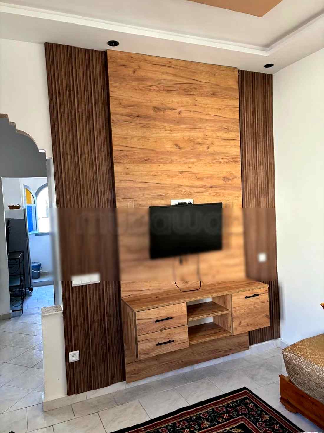 Location saisonnière à Bab Enzh. Surface de 56 m². Porte blindée et chauffage central - Photo 2