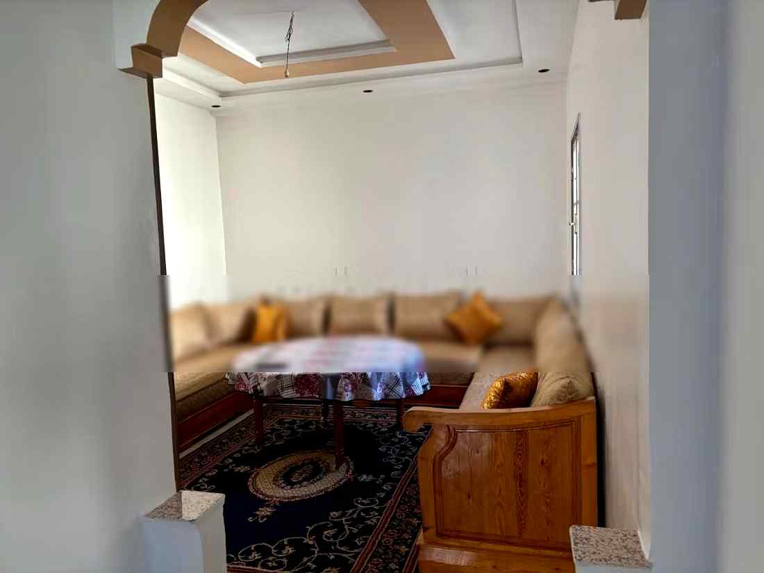 Location saisonnière à Bab Enzh. Surface de 56 m². Porte blindée et chauffage central - Photo 8