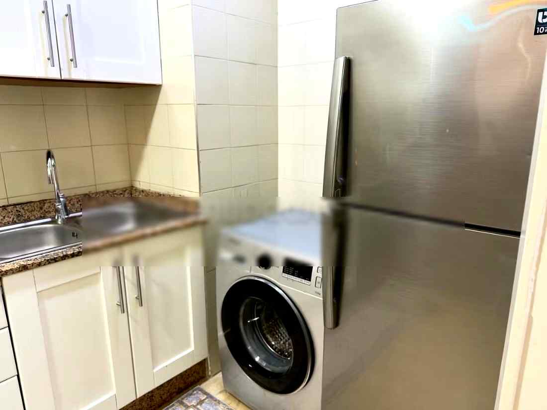 Location saisonnière à Secteur Touristique. 
Superficie 130 m². 
Ascenseur et places de parking - Photo 23