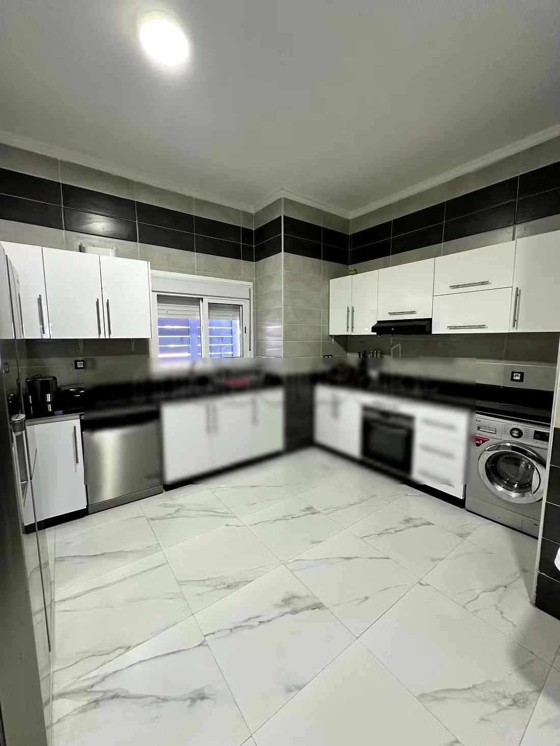 Location d'un appartement à M'Diq. 3 chambres. Nombres minimum de nuits 4 - Photo 8