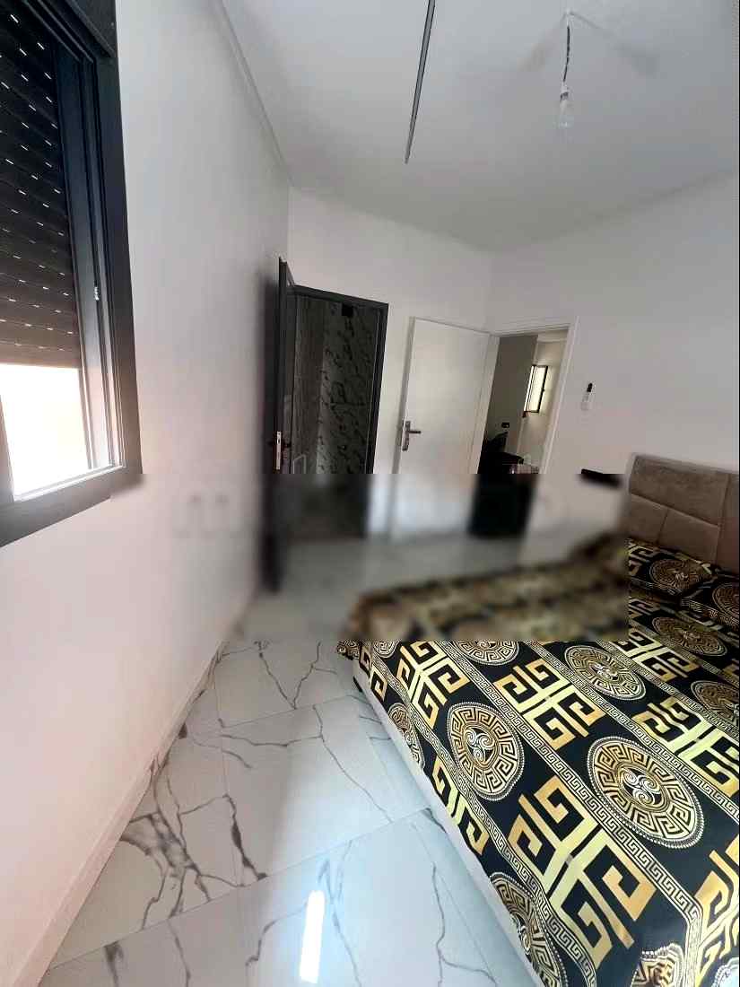 Appartements à louer à Beni Mellal. La superficie totale est de 90 m². Salon marocain et service de sécurité. - Photo 4