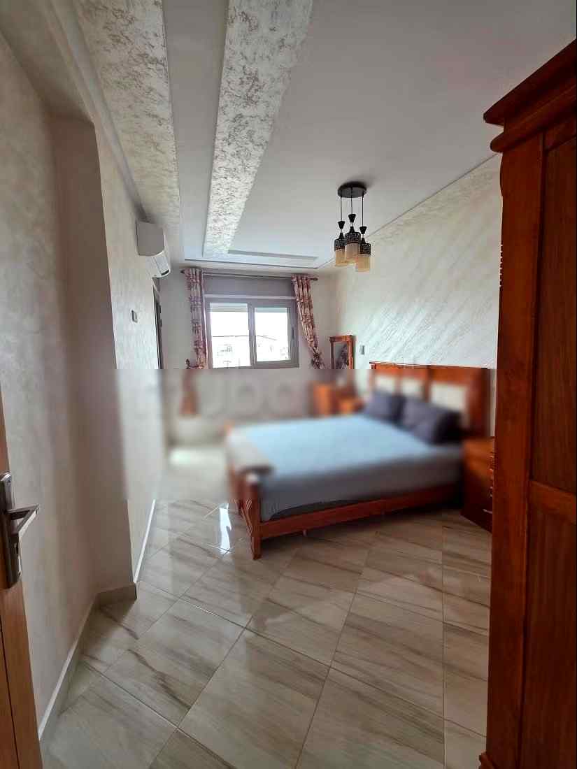 Location saisonnière à Martil. 
3 pièces confortables. 
Système de parabole et résidence sécurisée - Photo 4
