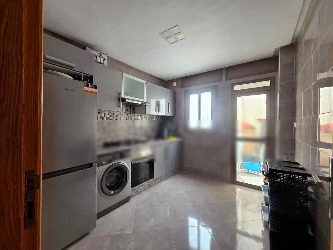 Location saisonnière à Martil. 
3 pièces confortables. 
Système de parabole et résidence sécurisée - Photo 8