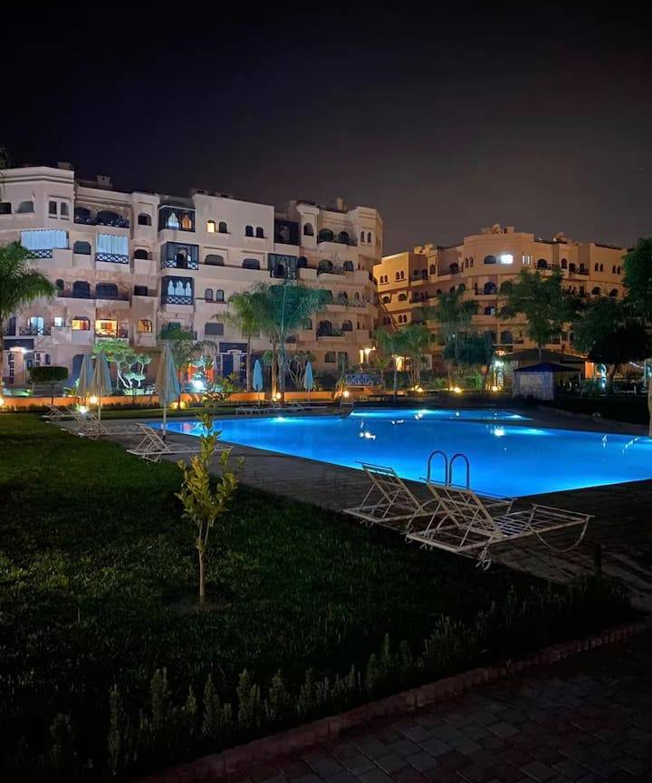 Appartement douillet 2 chambres, Vue sur piscine, Salle de sport, Jardin - Photo 4