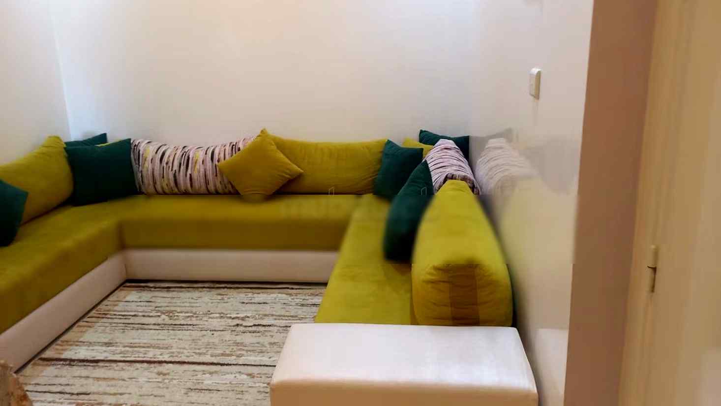 Appartements à louer à Essaada. 
5 pièces confortables. 
Garage et terrasse - Photo 4