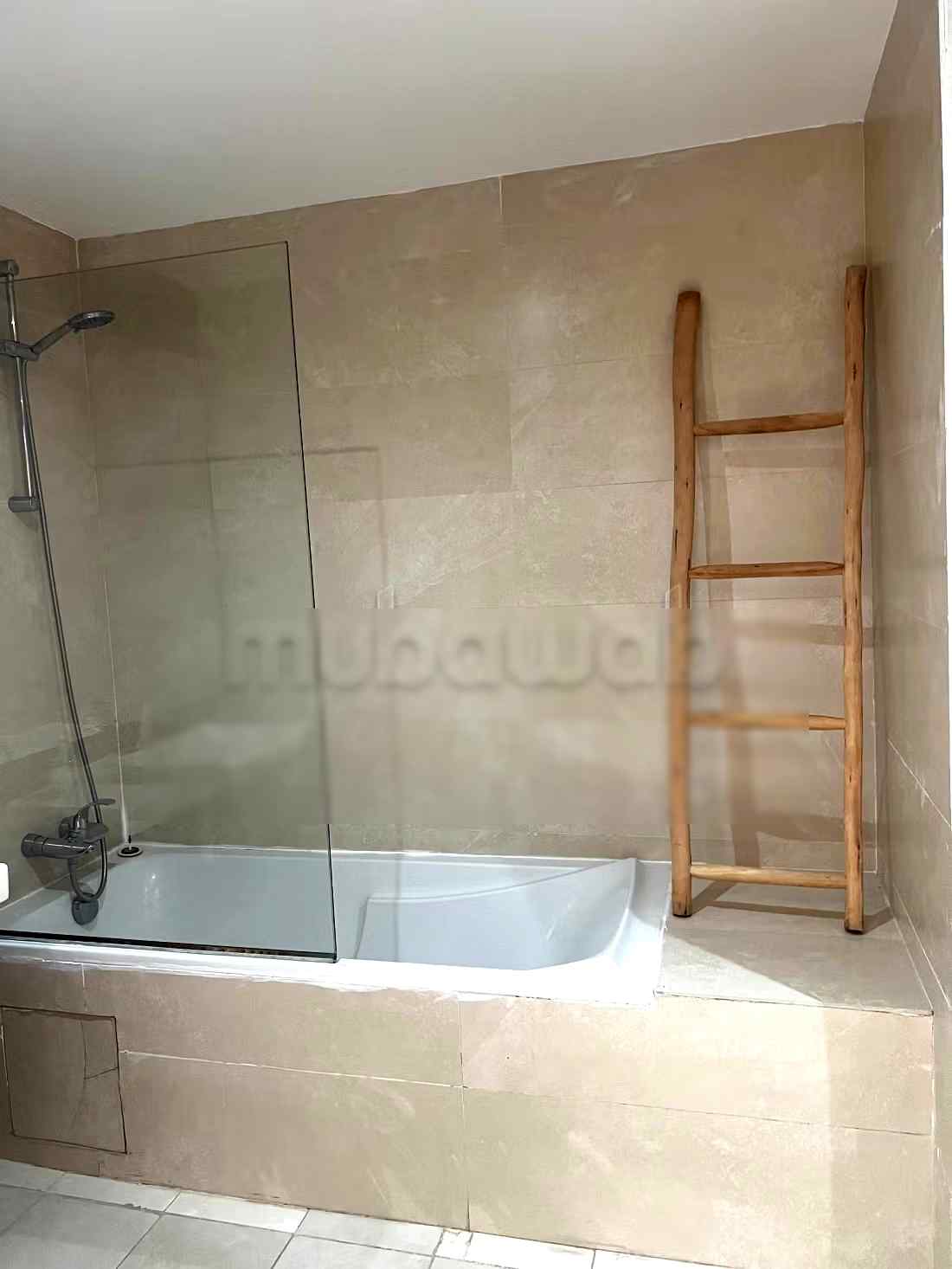 Location d'un appartement à Malabata. 3 belles chambres. Vue sur mer et porte blindée - Photo 26