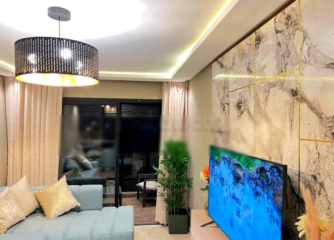 Location saisonnière à Maârif. 1 Pièce. Fenêtres double vitrage et chauffage central - Photo 2