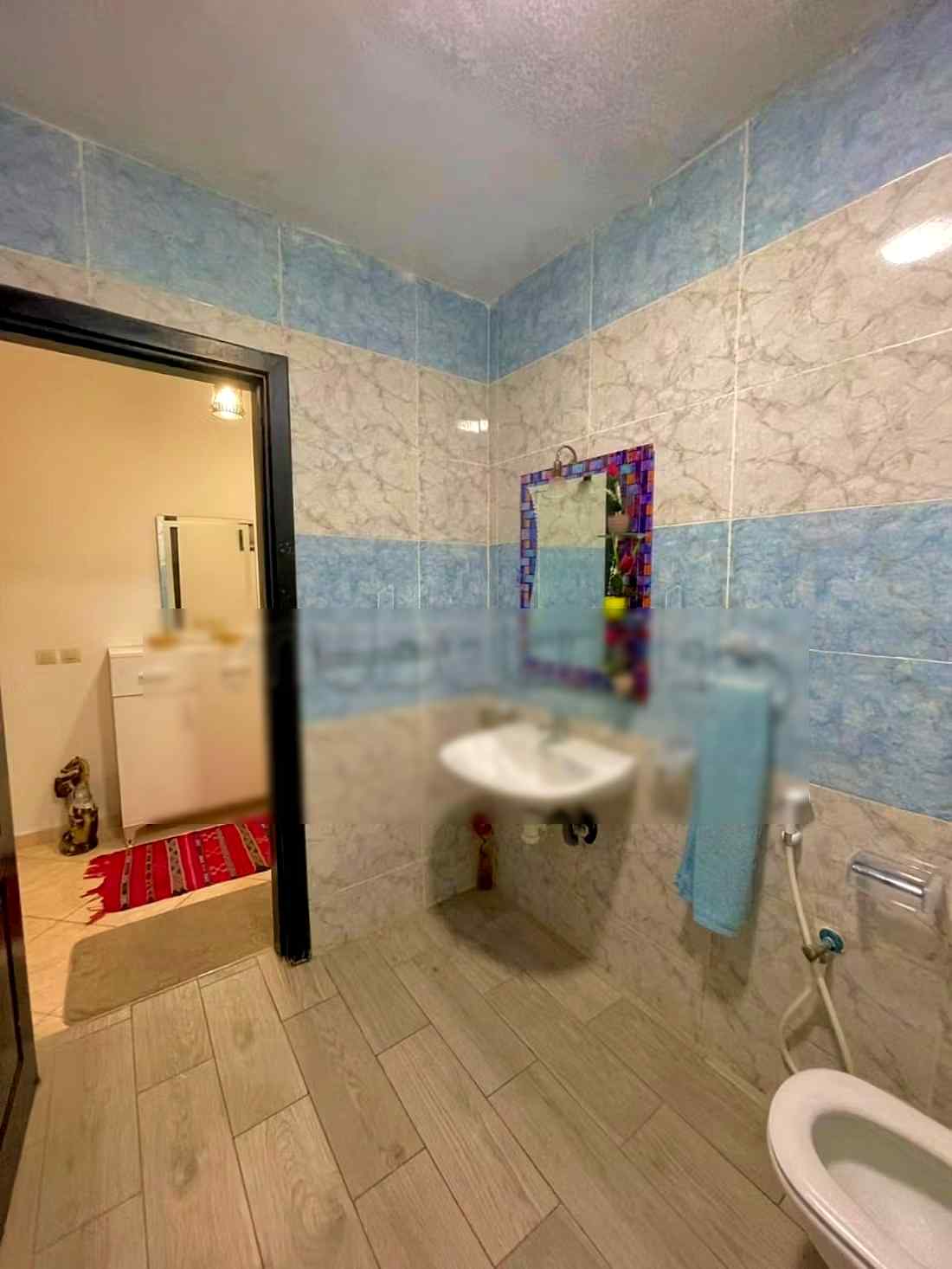 Location saisonnière à Kasbah. 2 chambres. Porte blindée, salon marocain - Photo 9