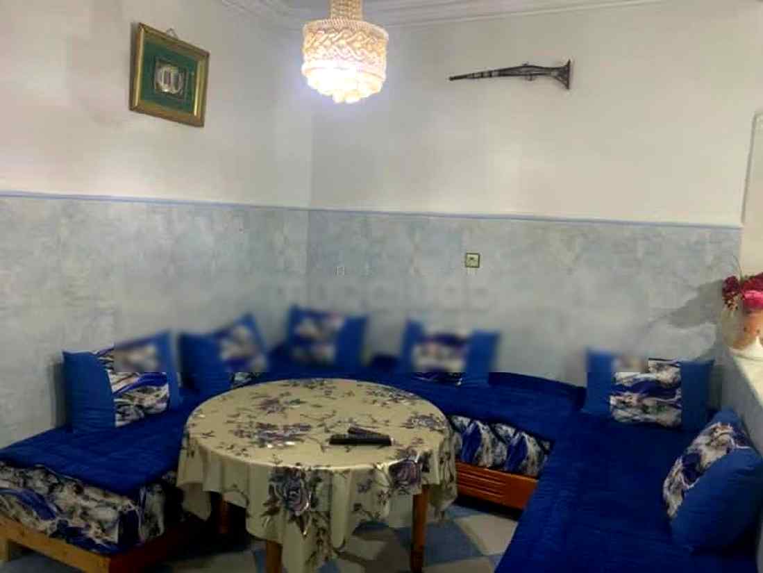 Appartements à louer à Saïdia. 1 Pièce. Salon Marocain et antenne parabolique - Photo 3