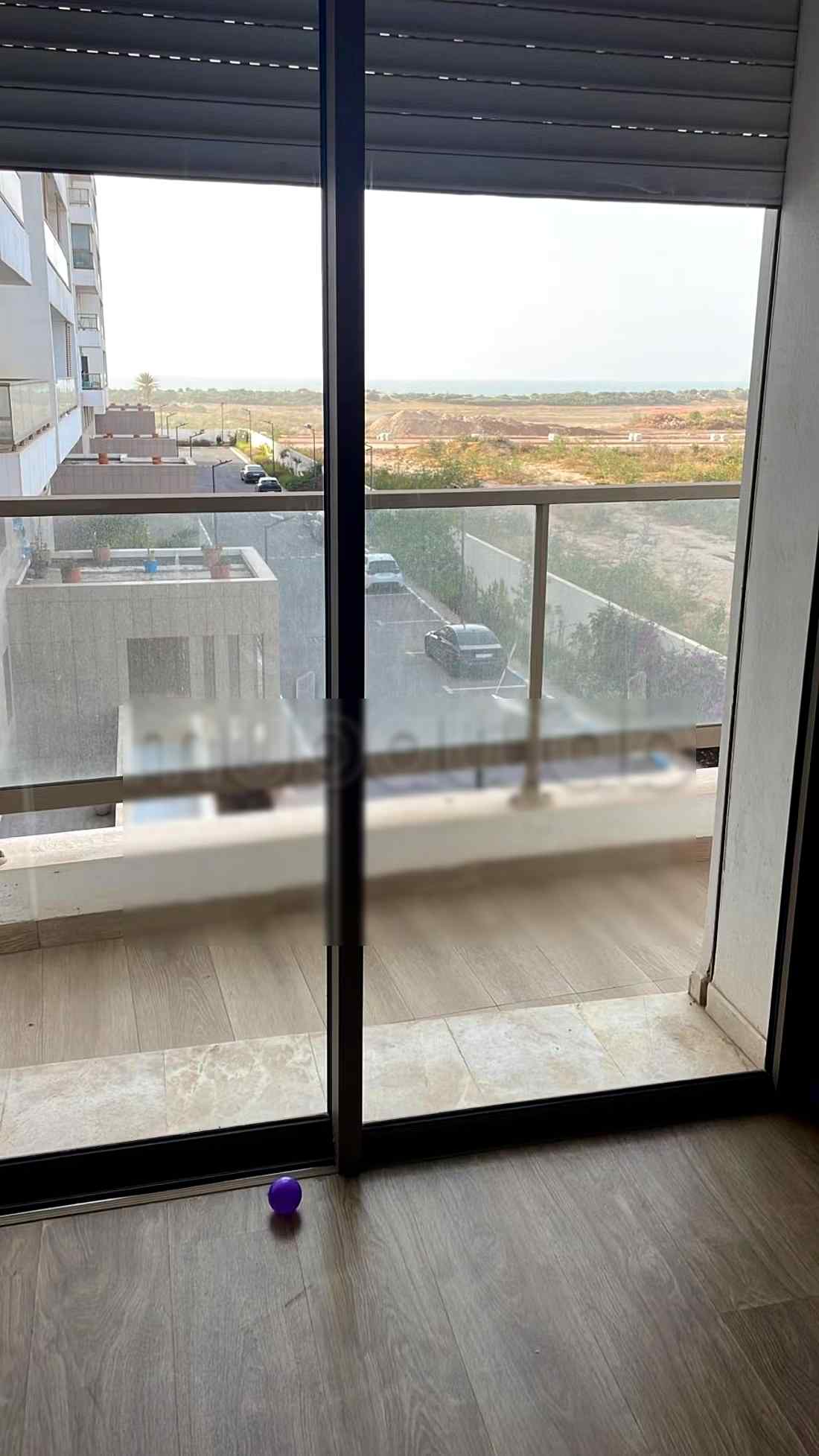 Location d'un appartement à Ain Diab Extension. 
2 chambres agréables. 
Antenne parabolique, résidence sécurisée - Photo 4