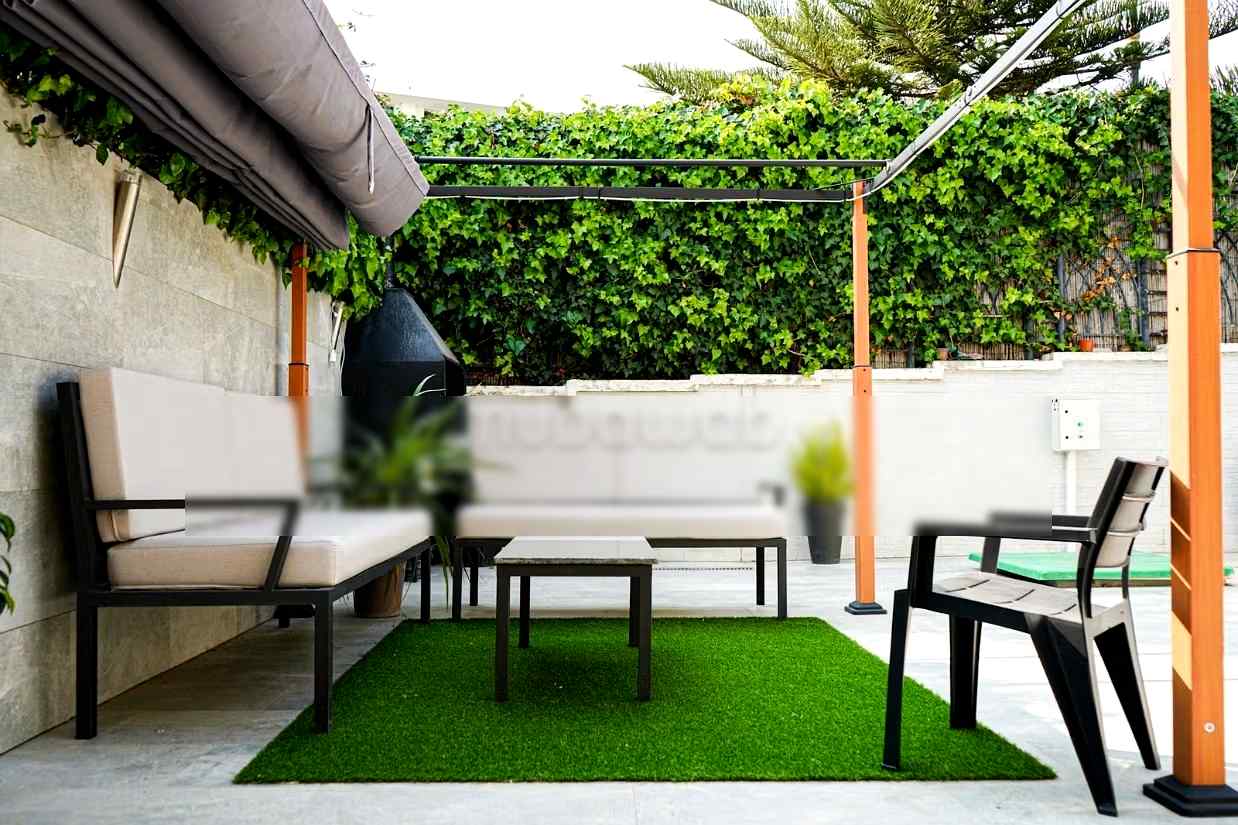 Maison de luxe à louer en Centre. 4 chambres agréables. Places de stationnement et terrasse - Photo 13