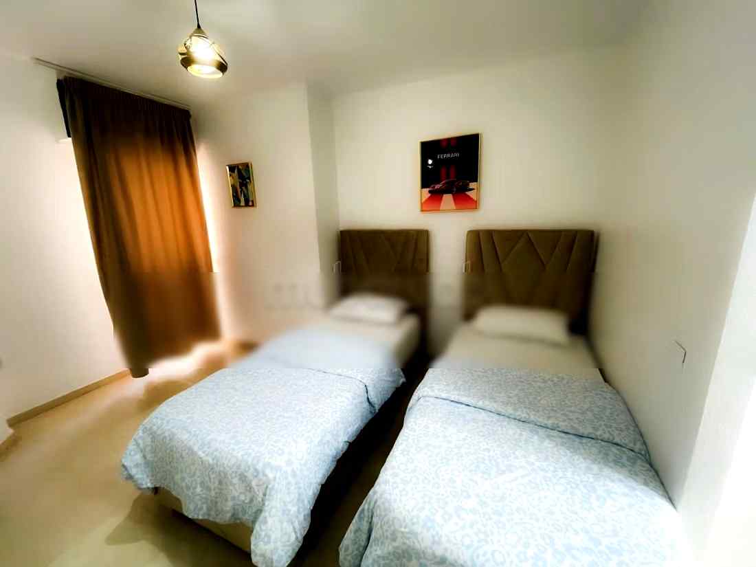 Charment appartement de 3 chambre city centre - Photo 7