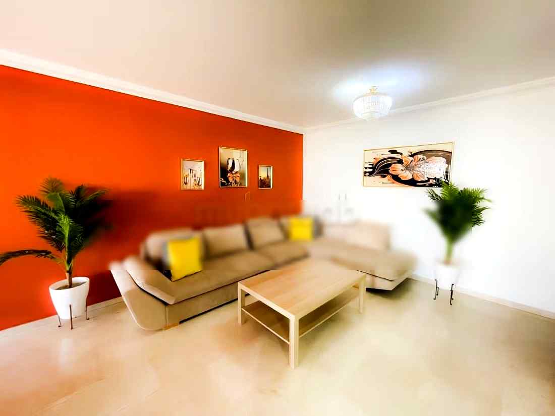 Charment appartement de 3 chambre city centre - Photo 2