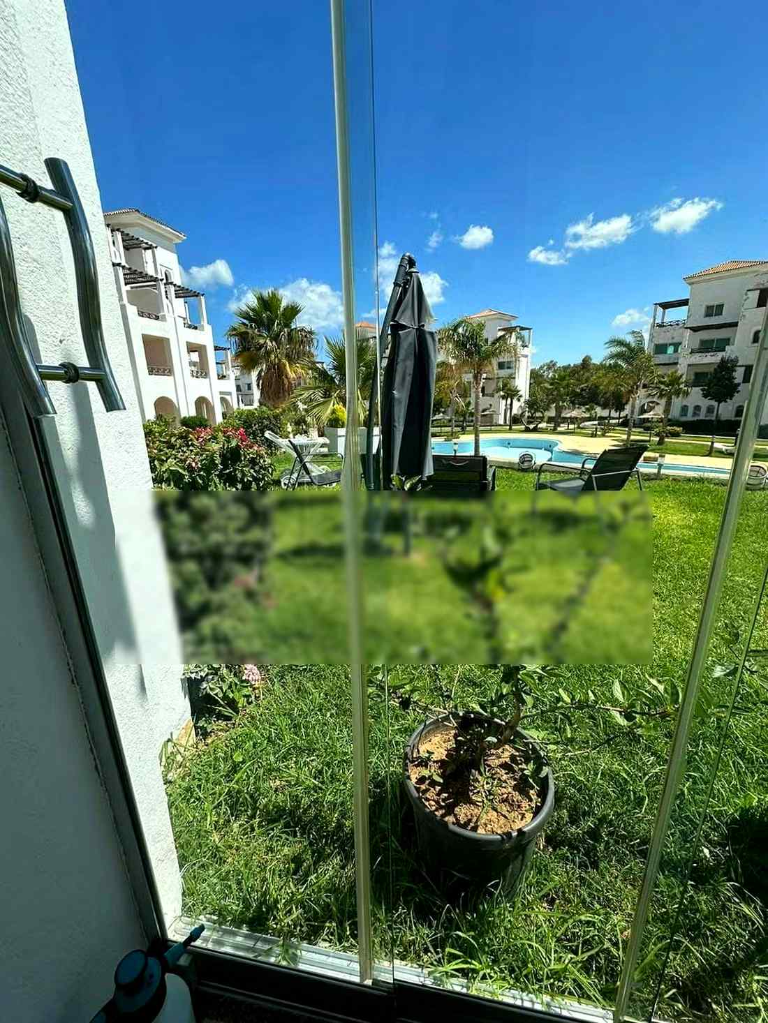 Location saisonnière à Cabo Negro. 2 belles chambres. Terrasse et jardin - Photo 6