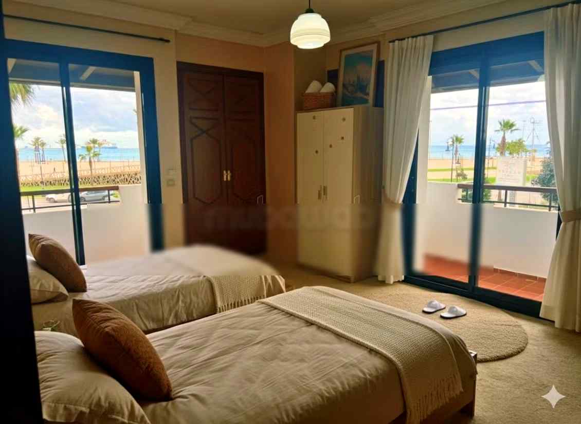 2 BR Apartment with sea view - Photo 9