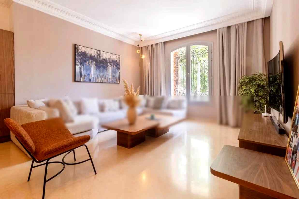 Appartement de vacances à louer à Racine. Surface de 90 m². Fenêtres avec double vitrage et porte blindée - Photo 2