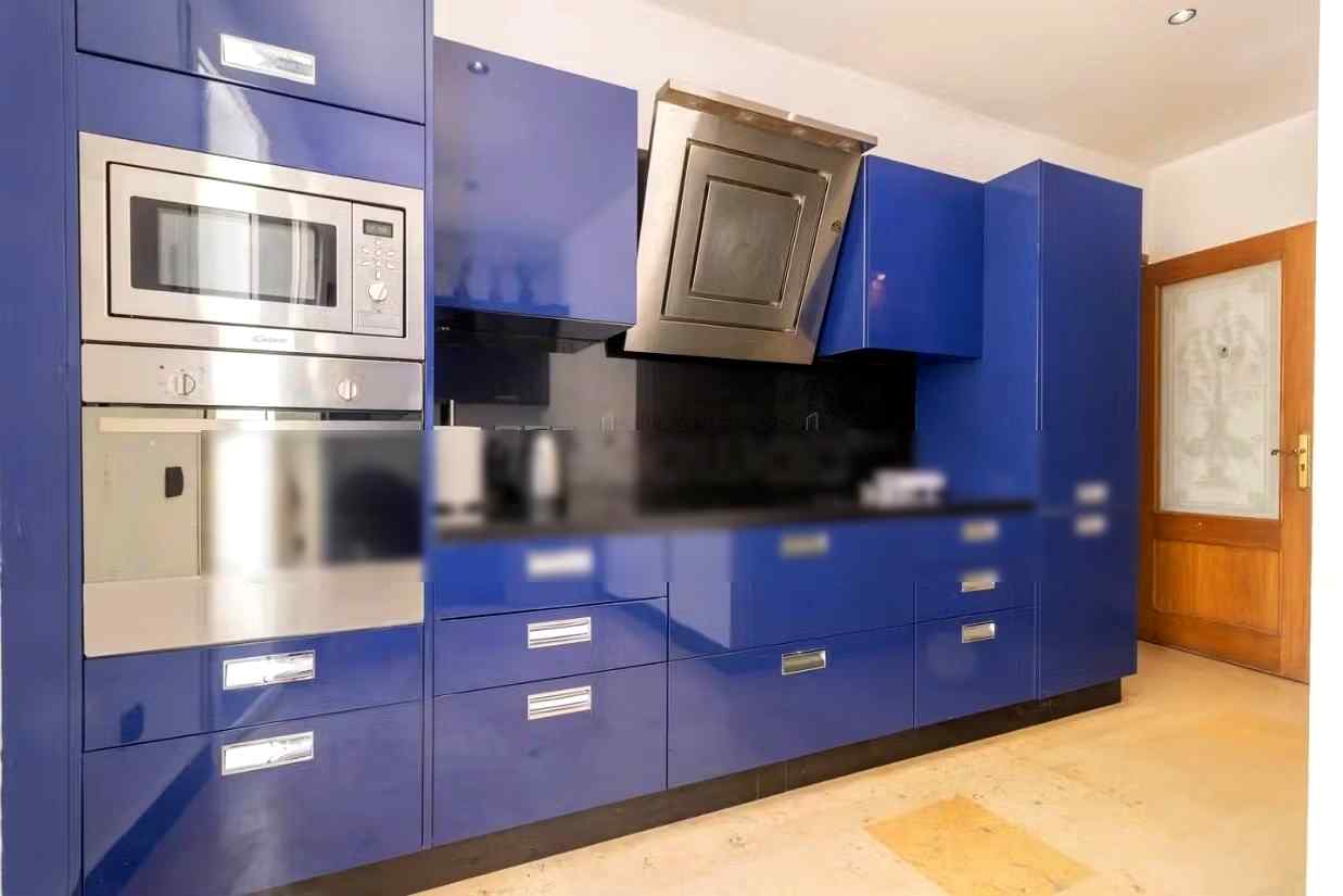 Appartement de vacances à louer à Racine. Surface de 90 m². Fenêtres avec double vitrage et porte blindée - Photo 13
