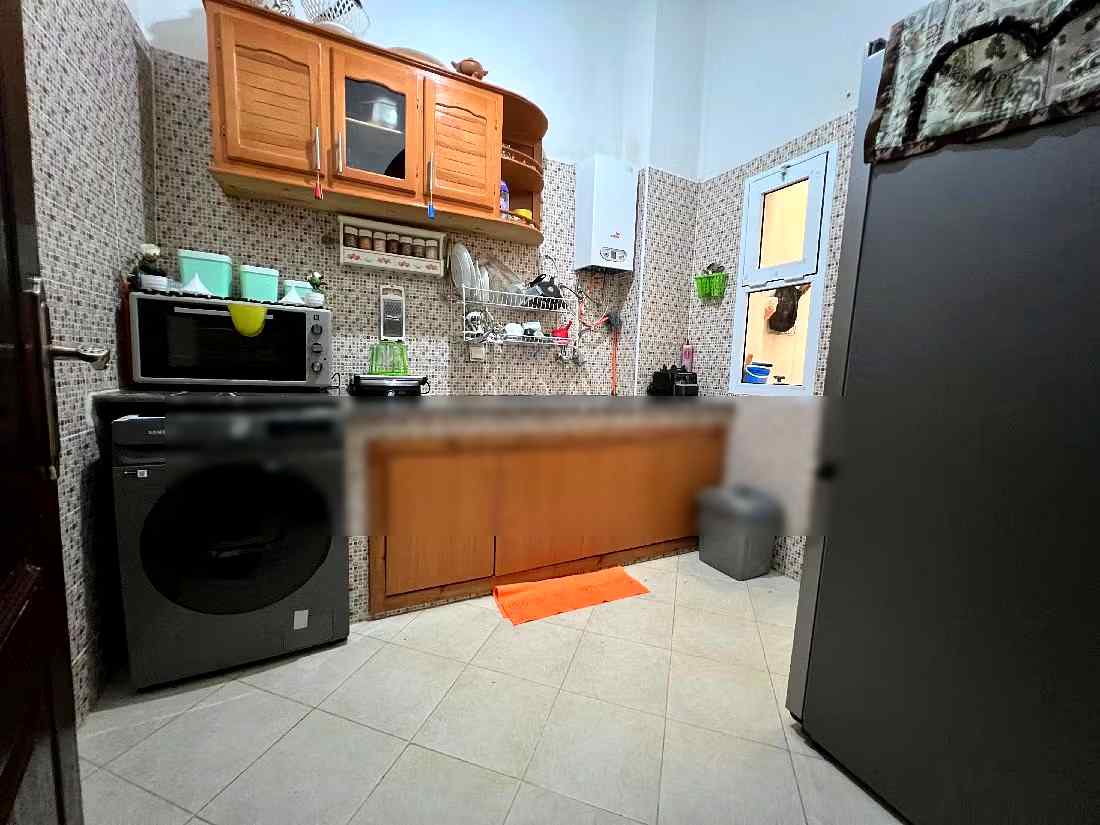 Location d'un appartement à Tanja Balia. 2 chambres. Salon traditionnel et porte blindée - Photo 9