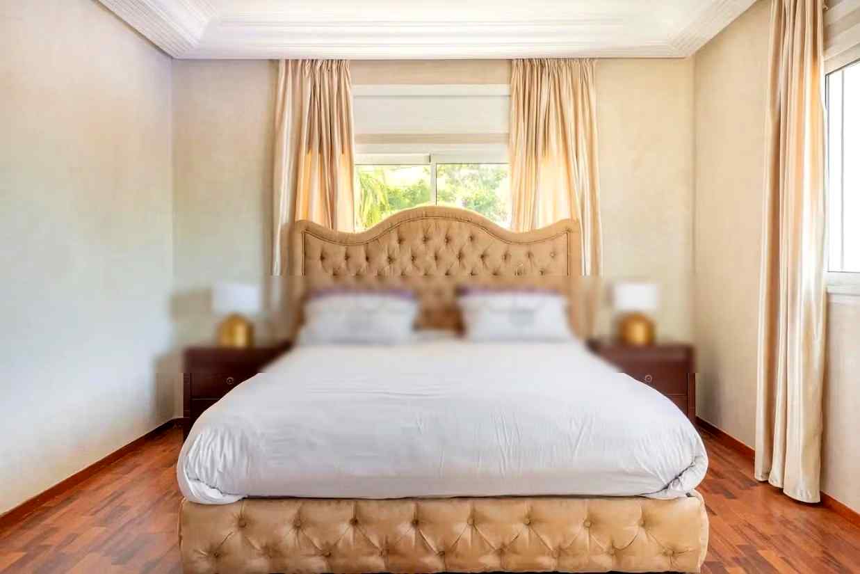 Villa de standing à louer pour vos vacances à Jbel Kbir. Superficie 1000 m². Jardin et terrasse - Photo 60
