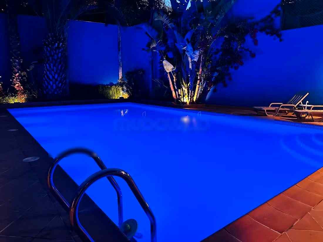 Villa de standing à louer pour vos vacances à Jbel Kbir. Superficie 1000 m². Jardin et terrasse - Photo 57