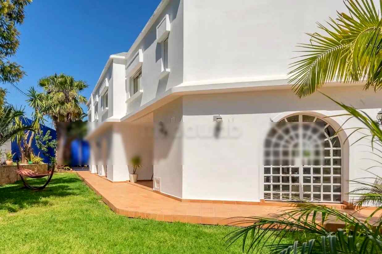 Villa de standing à louer pour vos vacances à Jbel Kbir. Superficie 1000 m². Jardin et terrasse - Photo 43