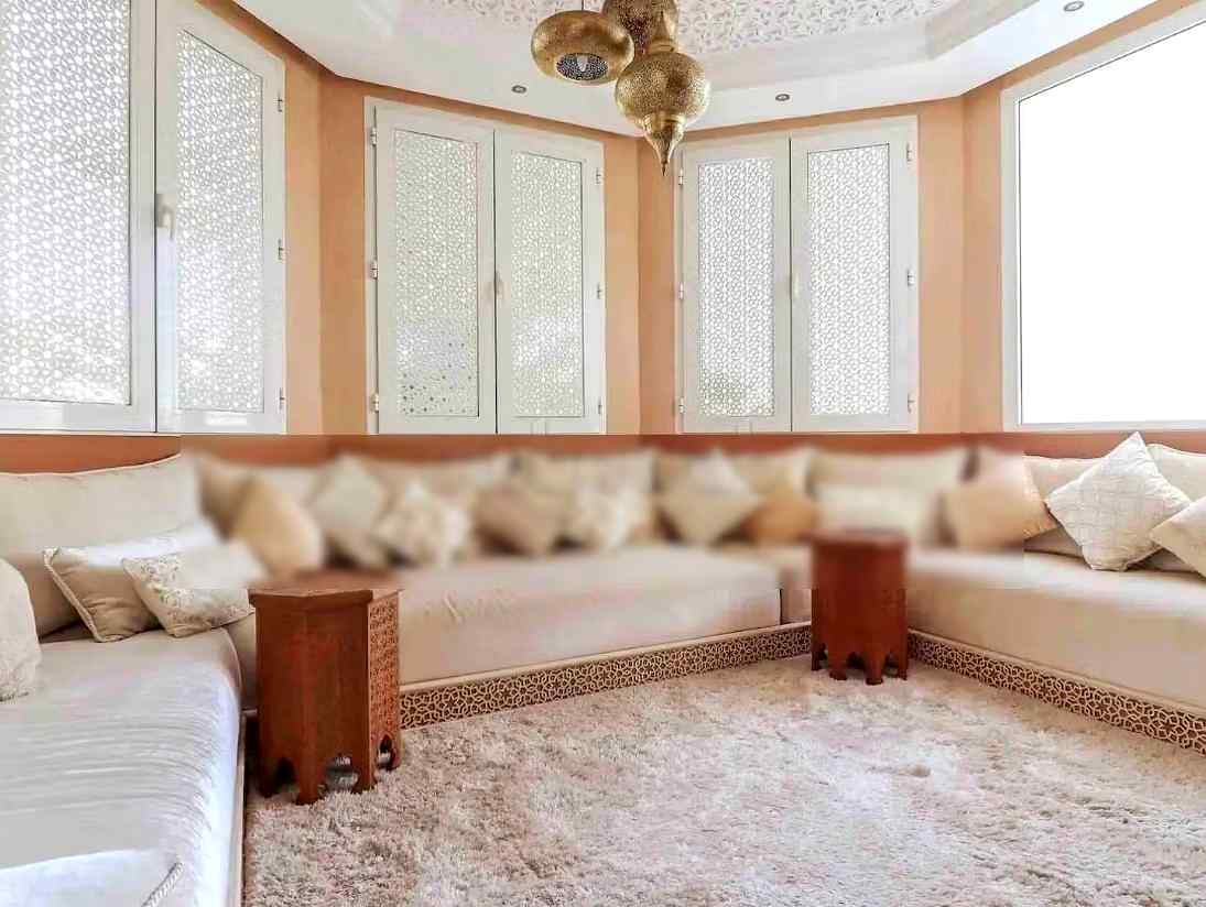 Villa de standing à louer pour vos vacances à Jbel Kbir. Superficie 1000 m². Jardin et terrasse - Photo 18