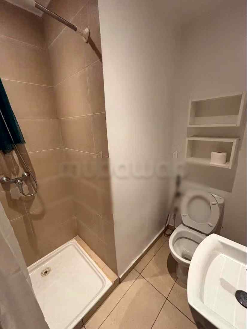 Location saisonnière à Roches Noires. Surface totale 84 m². Service de concierge et climatisation - Photo 23