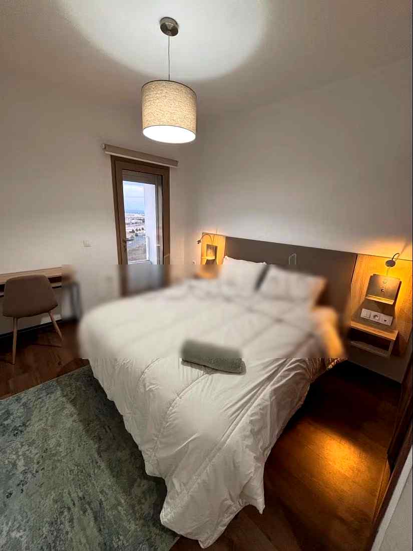 Location saisonnière à Roches Noires. Surface totale 84 m². Service de concierge et climatisation - Photo 14