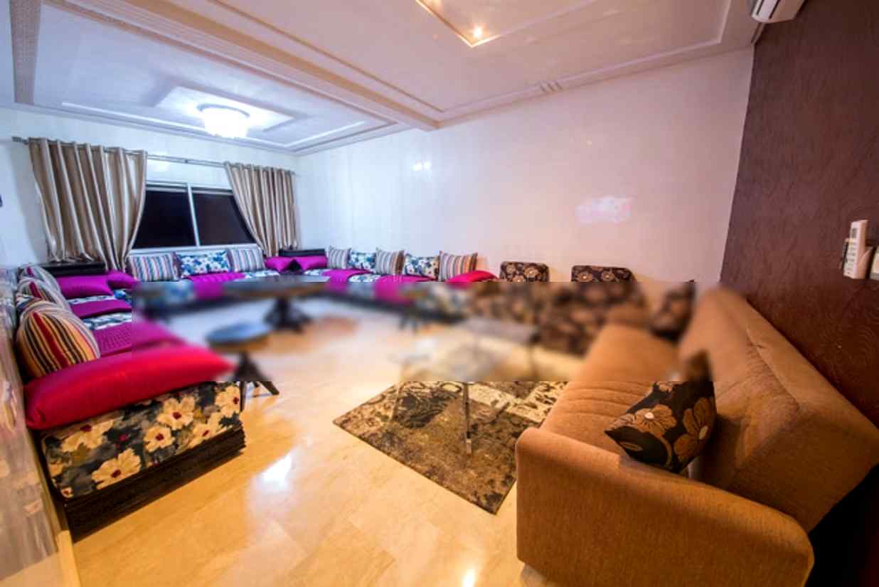 Location d'un appartement en Centre. 
3 belles chambres. 
Salon Marocain, sécurité - Photo 5