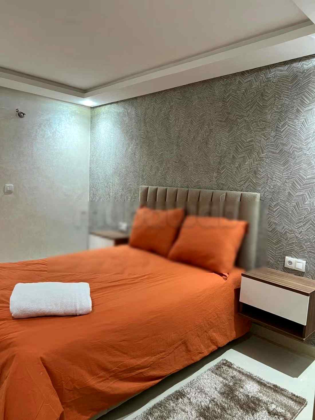 Location d'un appartement à Mhamid. Superficie 112 m². Porte blindée, salon marocain traditionnel - Photo 8
