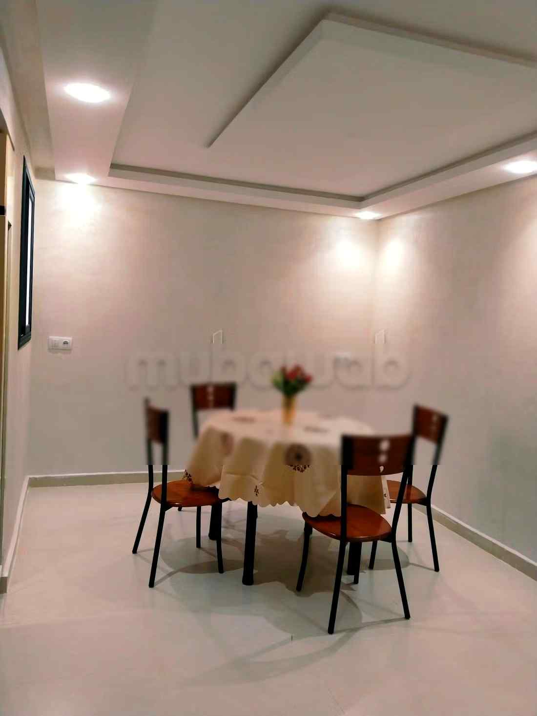Location d'un appartement à Mhamid. Superficie 112 m². Porte blindée, salon marocain traditionnel - Photo 24