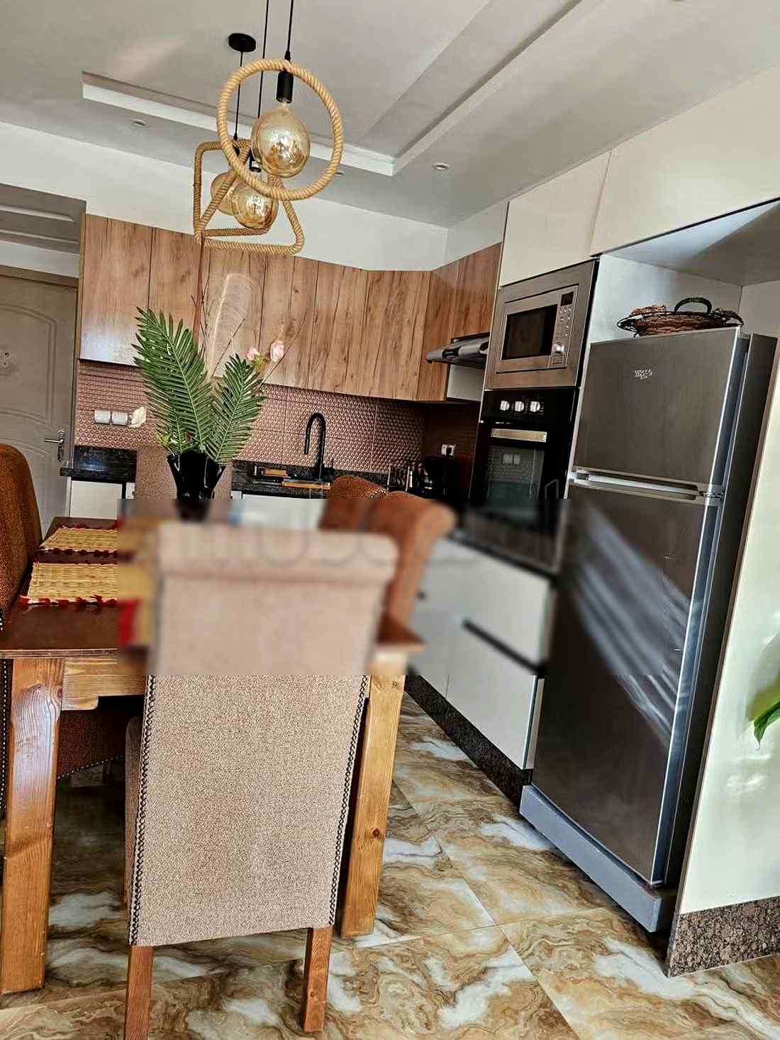 Location saisonnière à Bab Al Bahar. Superficie 72 m². Fenêtres double vitrage et chauffage central - Photo 7