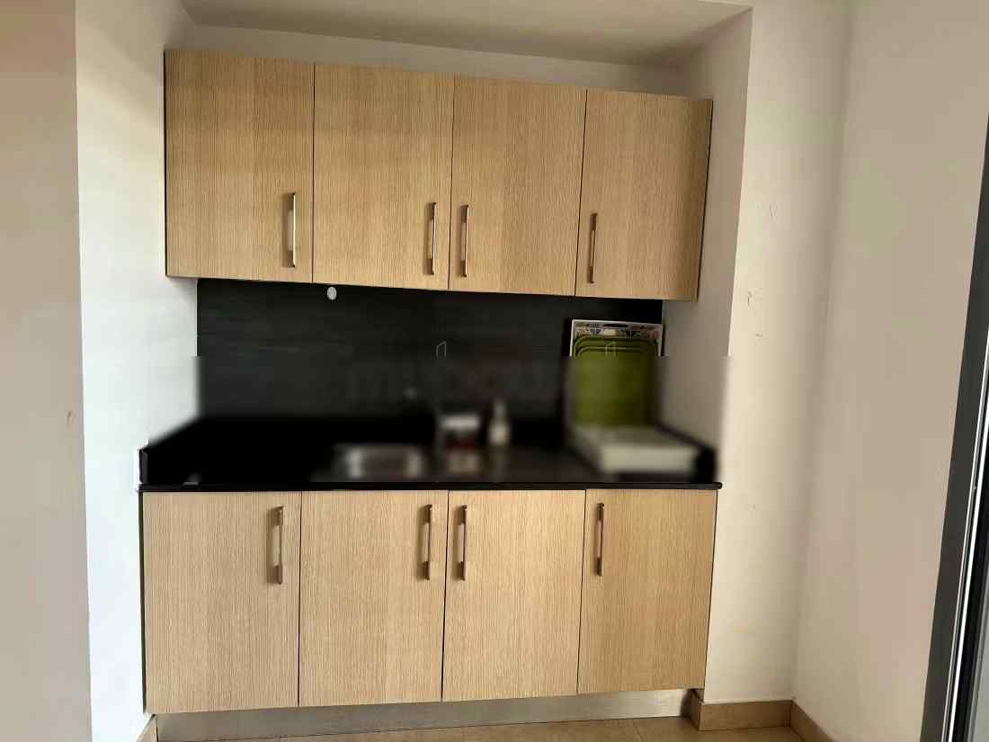Appartements à louer location saisonnière à Founti.
Superficie 85 m².
Ascenseur et garage - Photo 11