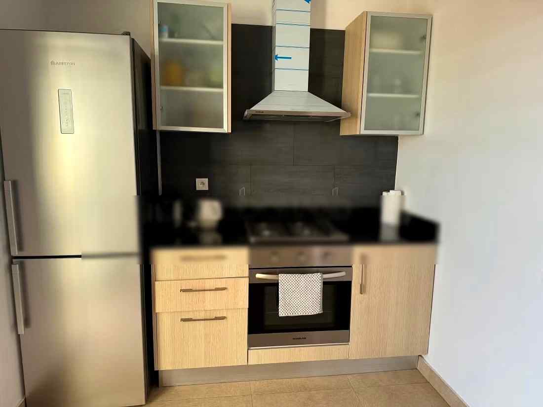 Appartements à louer location saisonnière à Founti.
Superficie 85 m².
Ascenseur et garage - Photo 10