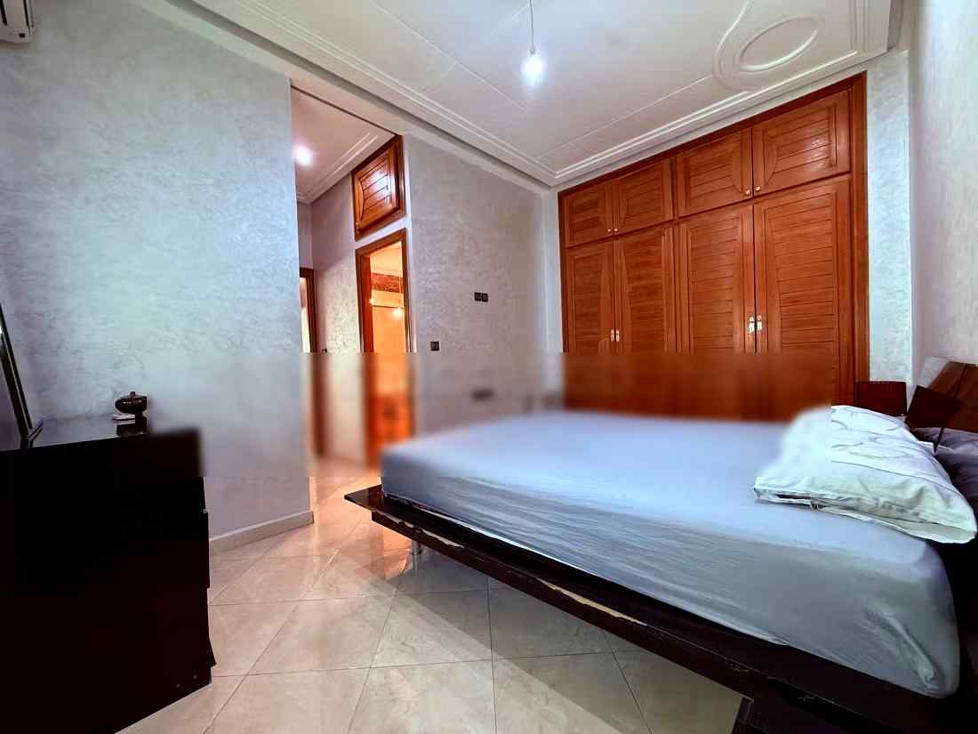 Appartement de vacances à louer en Centre. 
Surface de 100 m². 
Système de parabole et résidence sécurisée - Photo 8