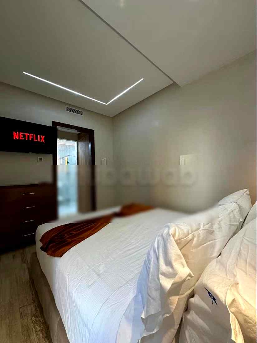 Luxury apartment with swimming pool face to beach in Malabata - Photo 24