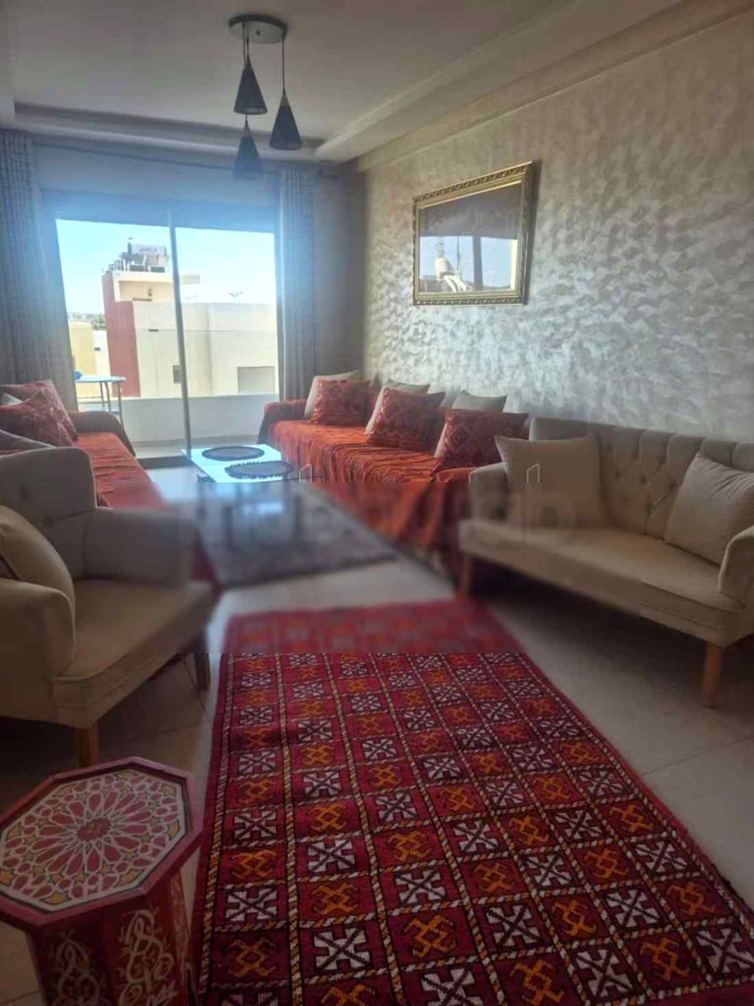Appartements à louer au cœur de la ville. 2 belles chambres. Balcon et ascenseur - Photo 2