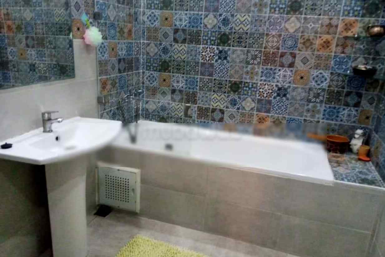 Appartements à louer dans la rue Mohammed 5. Surface totale de 90 m². Salle traditionnelle et système de satellite. - Photo 2