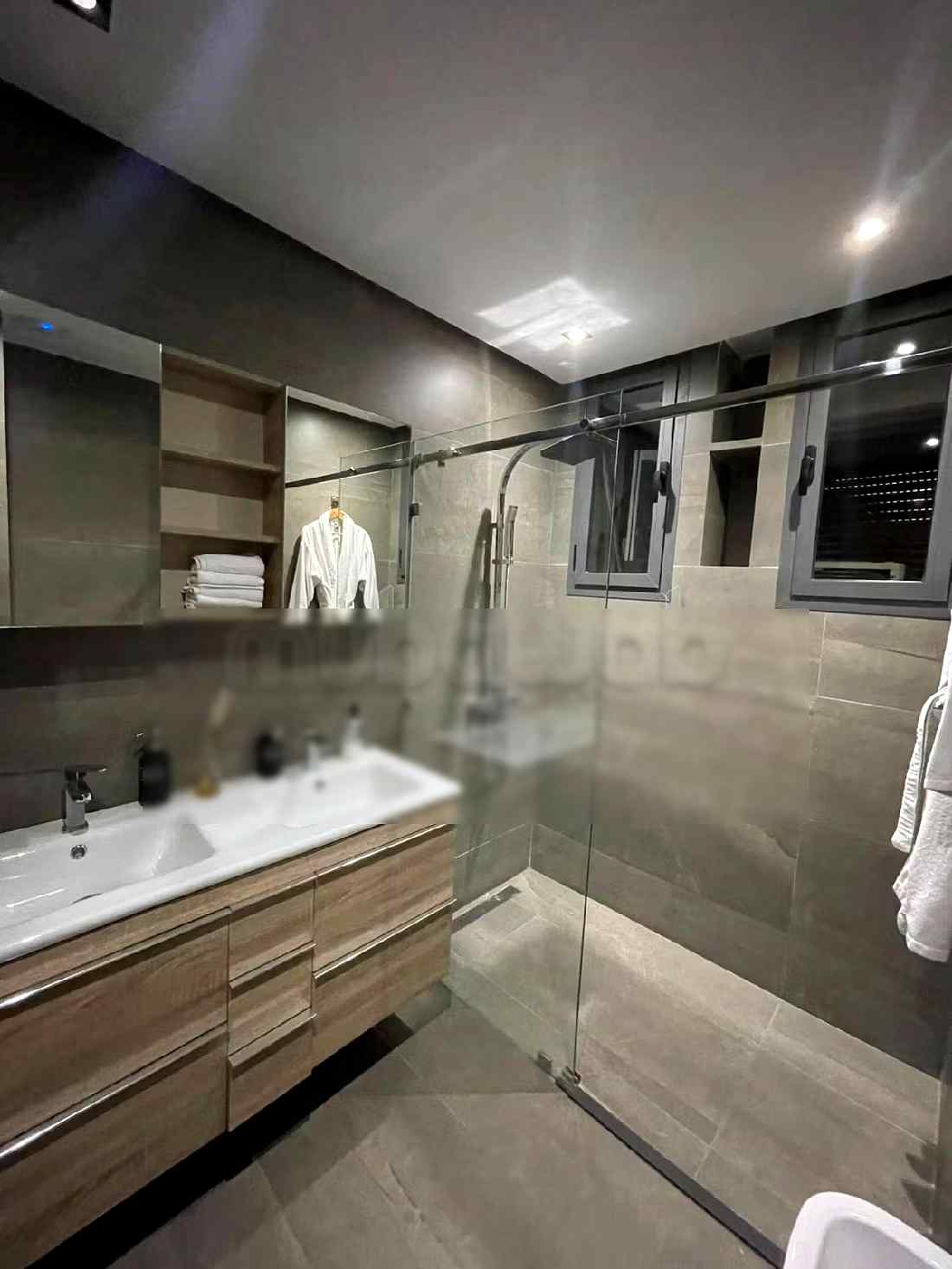 Appartements à louer à Tanger City Center. 2 grandes pièces. Vue sur les montagnes et porte blindée. - Photo 14