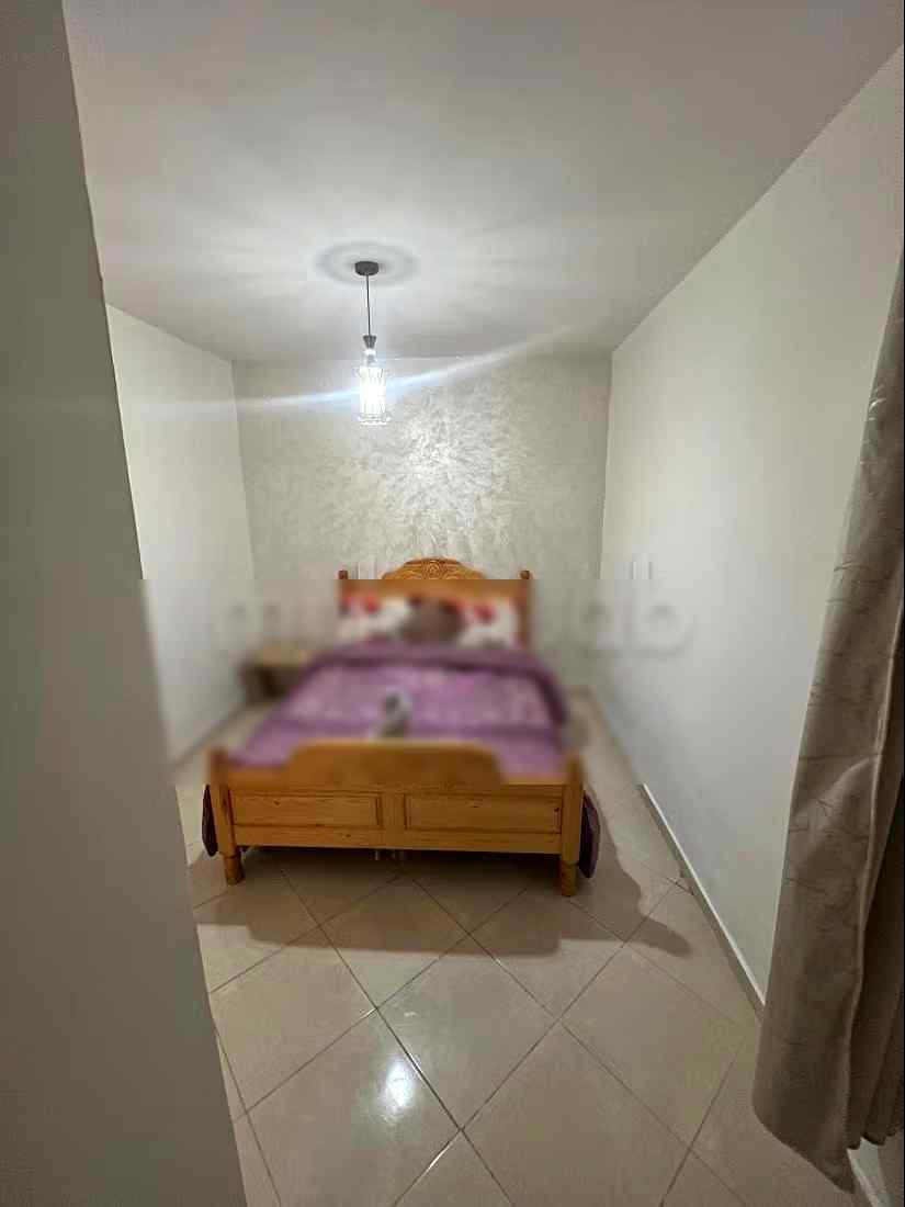 Location d'un appartement à Tanja Balia. Surface totale 40 m². Salon Marocain, sécurité - Photo 15