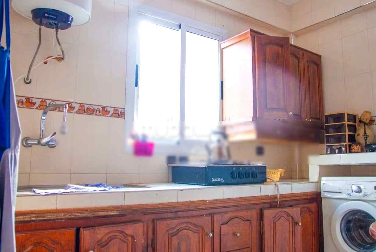 Appartements à louer à Chefchaouen. Surface totale de 100 m². Salon marocain traditionnel et porte solide - Photo 8