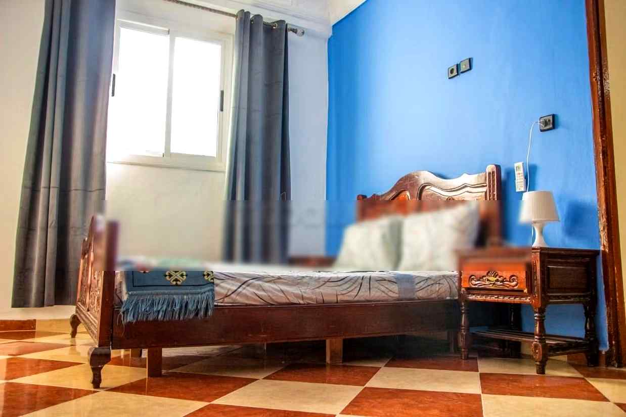 Appartements à louer à Chefchaouen. Surface totale de 100 m². Salon marocain traditionnel et porte solide - Photo 5