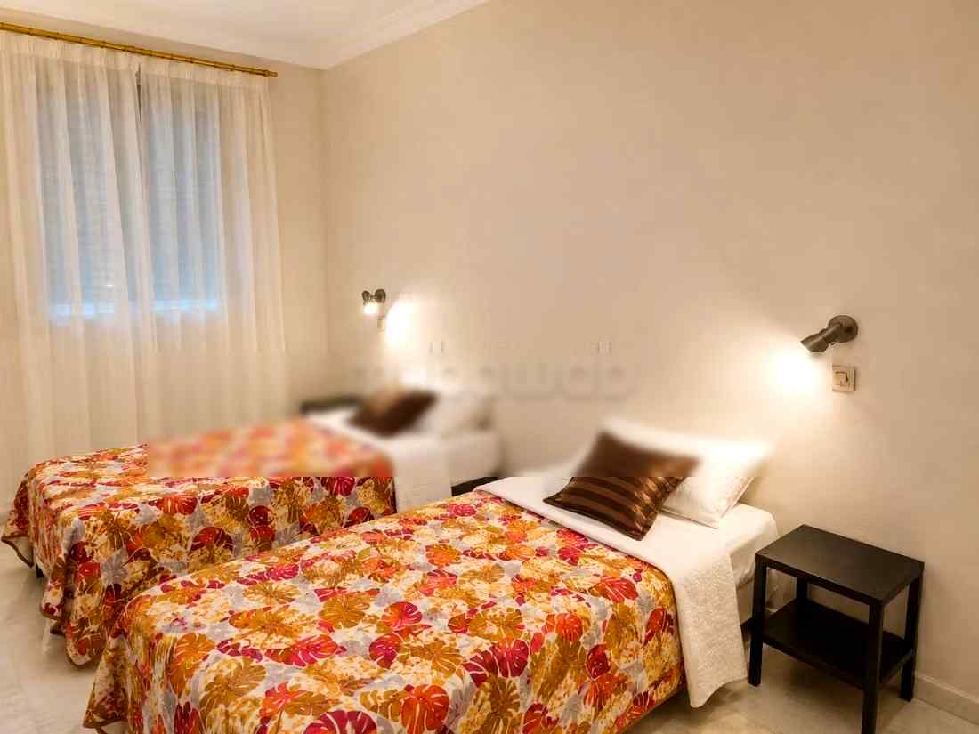 Appartement meublé à 5 min de Technopolis - Photo 2