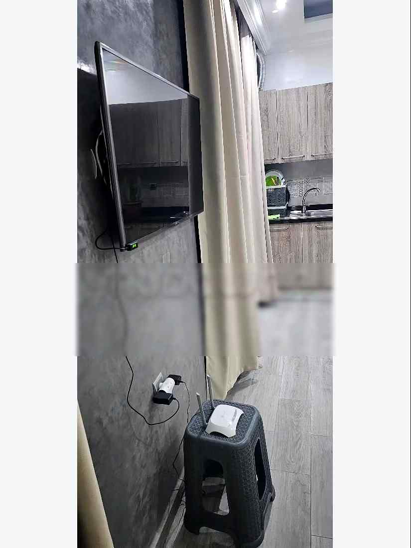 Location saisonnière à Borj. 1 Pièce. Fenêtres avec double vitrage et porte blindée - Photo 6