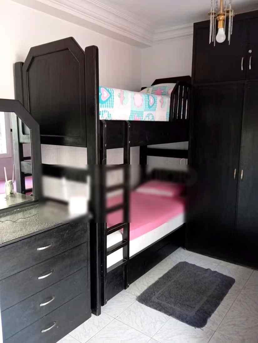 Appartement de vacances à louer à M'Diq. 
Surface totale 68 m². 
Téléviseur - Photo 5