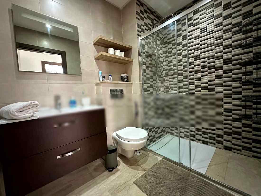 Appartements à louer à Founti. 7 grandes pièces. Avec ascenseur et espace vert - Photo 17